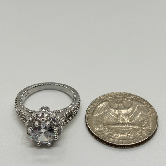 NEW 925 Sterling Silver Round Diamond Cubic Zirconia Ring - Picture 9 of 9